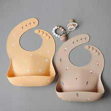 Load image into Gallery viewer, mushie Pacifier Clip Holder | Handmade in The USA | Cleo (Ash) - United States of Made