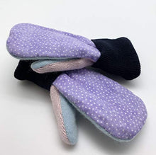 Load image into Gallery viewer, Jack & Mary Designs Handmade Children's Flannel Top Fleece-Lined Wool Mittens for Kids, Made from Recycled Sweaters in the USA (Purple Dots, Small/Medium)