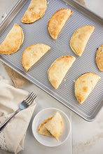 Load image into Gallery viewer, USA Pan Bakeware Half Sheet Pan, Warp Resistant Nonstick Baking Pan, Made in the USA from Aluminized Steel