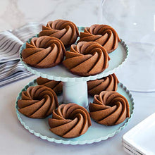 Load image into Gallery viewer, Nordic Ware Dessert Stand with Dome Lid