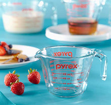Load image into Gallery viewer, Pyrex Glass Measuring Cup Set (3-Piece, Microwave and Oven Safe),Clear