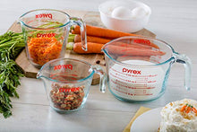 Load image into Gallery viewer, Pyrex Glass Measuring Cup Set (3-Piece, Microwave and Oven Safe),Clear