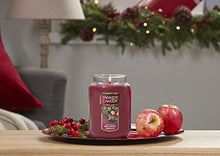 Load image into Gallery viewer, Yankee Candle Large Jar Candle, Red Apple Wreath
