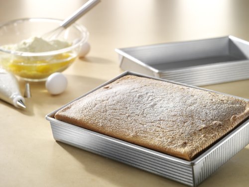 USA Pan Nonstick Standard Bread Loaf Pan, 1 Pound, Aluminized Steel and  Bakeware Rectangular Cake Pan, 9 x 13 inch, Nonstick & Quick Release  Coating